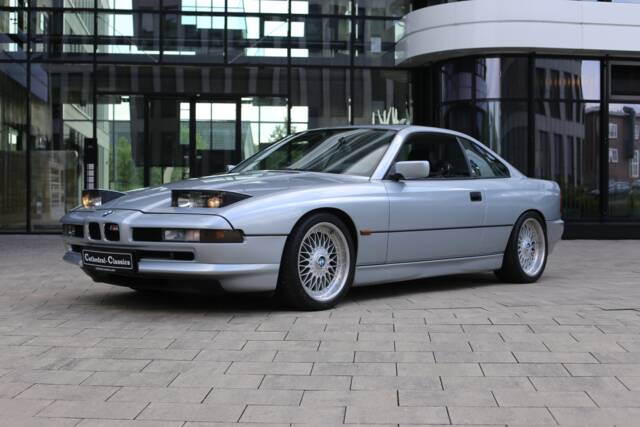 Image 1/33 of BMW 840i (1994)