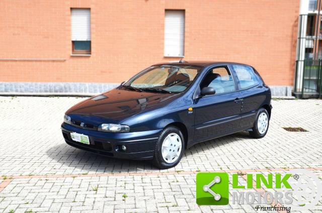 Image 1/8 de FIAT Bravo 1.4 SX (1997)