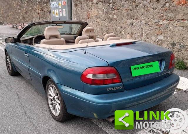 Imagen 1/9 de Volvo C70 2.0 T (1999)