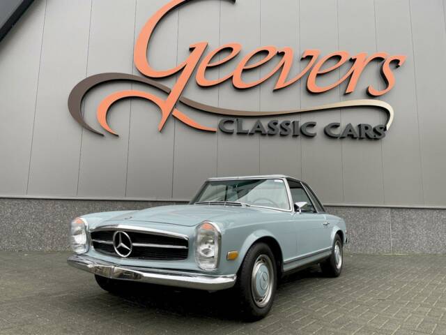 Image 1/36 of Mercedes-Benz 280 SL (1969)