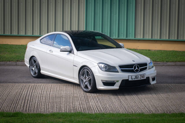 Image 1/25 de Mercedes-Benz C 63 AMG (2012)