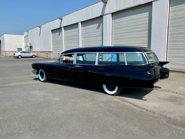 Image 1/5 of Cadillac Miller-Meteor (1960)