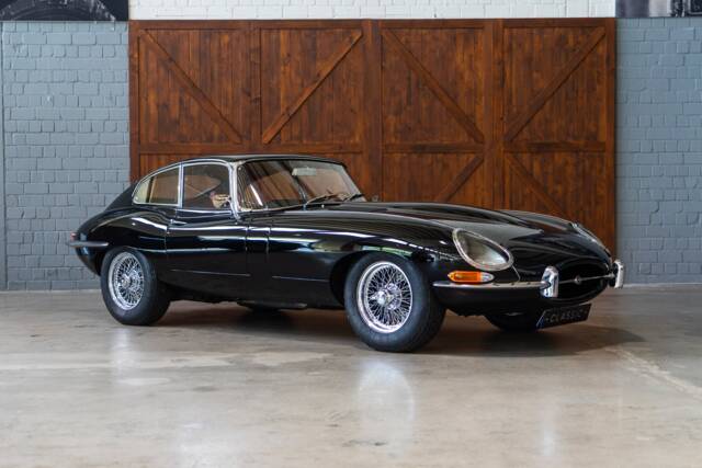 Image 1/31 of Jaguar E-Type 4.2 (1965)