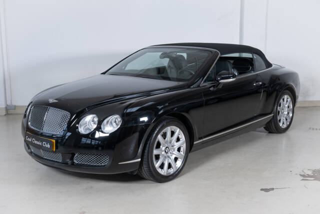 Imagen 1/31 de Bentley Continental GTC (2008)
