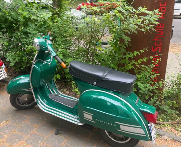 Image 1/10 of Piaggio DUMMY (1979)