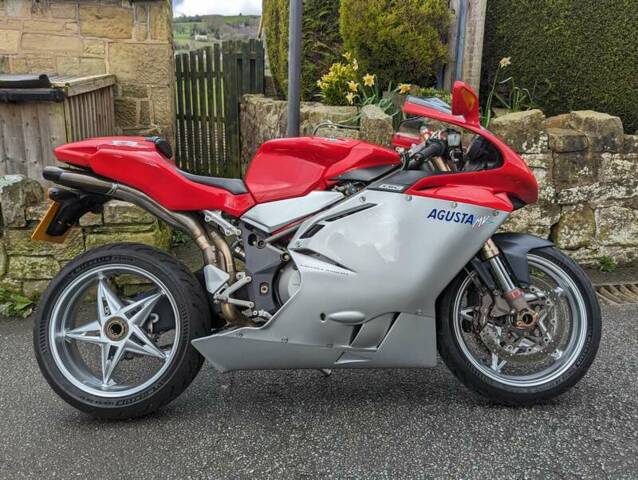 Imagen 1/22 de MV Agusta DUMMY (2003)