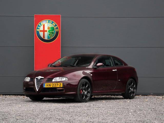 Imagen 1/20 de Alfa Romeo GT 3.2 V6 (2004)