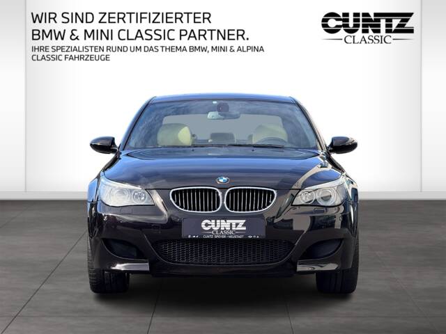Immagine 1/26 di BMW M5 (2006)