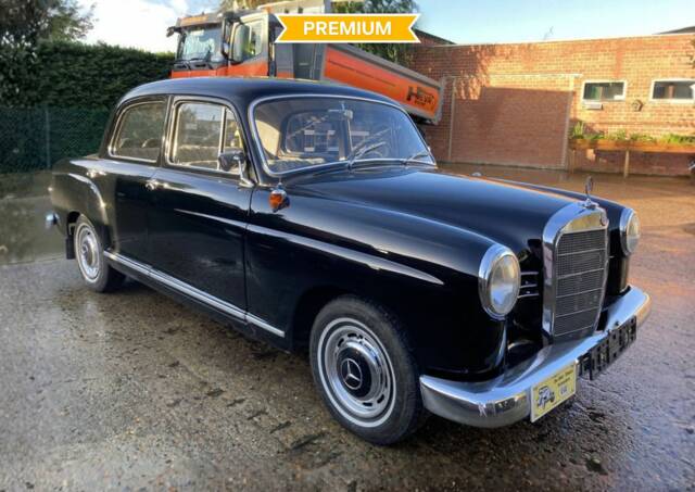 Image 1/8 de Mercedes-Benz 180 b (1961)