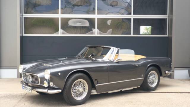 Afbeelding 1/13 van Maserati 3500 GT Spyder Vignale (1962)