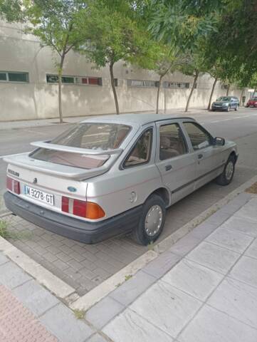 Image 1/5 of Ford Sierra 2.0 S (1985)