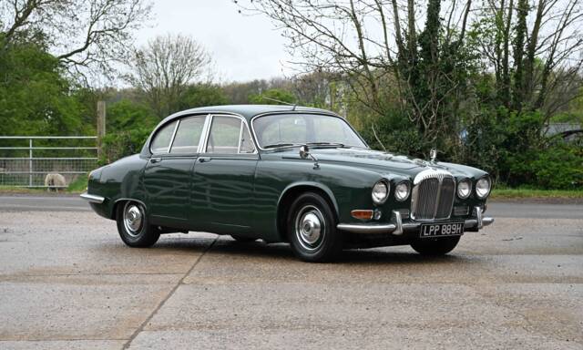Image 1/35 de Daimler 2.5 Litre V8 (1964)