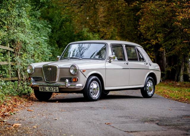 Image 1/20 of Wolseley 1300 (1969)