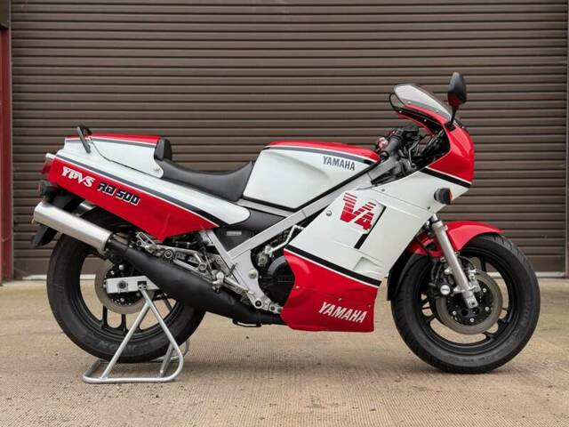 Image 1/48 de Yamaha DUMMY (1986)