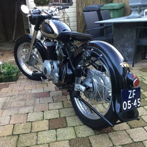 Bild 1/8 von Triumph (TWN) DUMMY (1954)