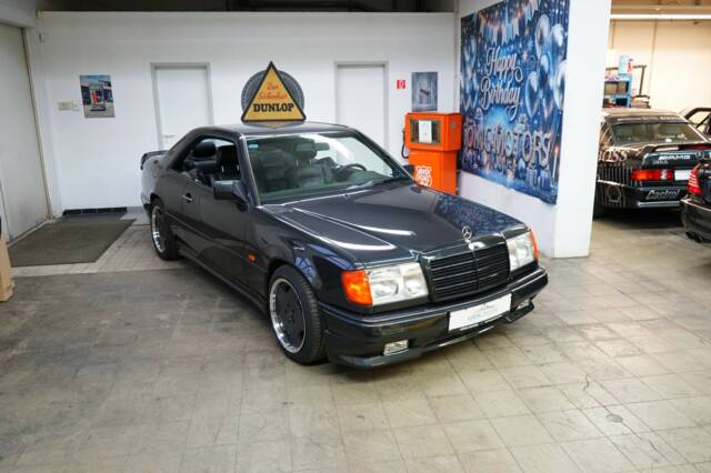 Afbeelding 1/35 van Mercedes-Benz 300 CE-24 (1992)