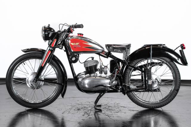 Image 1/25 de Moto Morini DUMMY (1952)