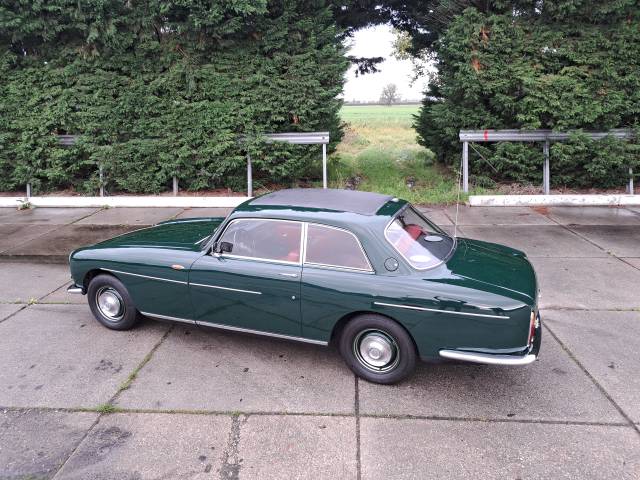 Bild 1/12 von Bristol 411 Mk. I (1970)