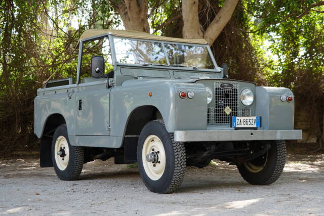 Image 1/79 de Land Rover 88 (1963)