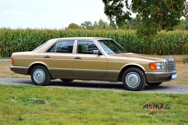 Bild 1/39 von Mercedes-Benz 300 SE (1986)