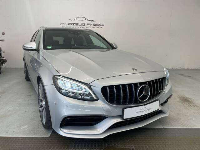 Image 1/36 of Mercedes-Benz C 63 AMG T (2020)