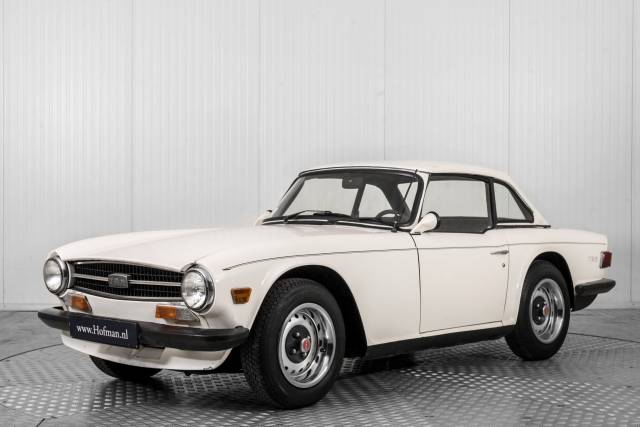Image 1/50 de Triumph TR 6 (1973)