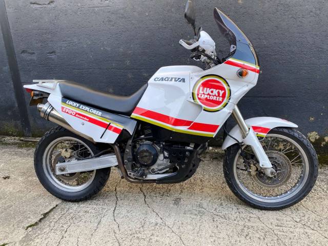 Afbeelding 1/11 van Cagiva DUMMY (1994)