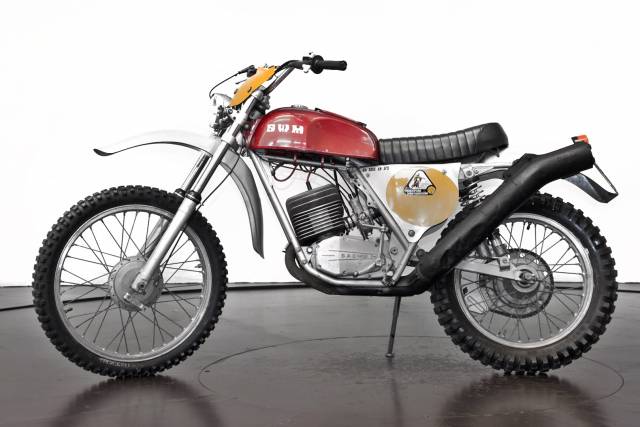 Bild 1/15 von SWM DUMMY (1976)