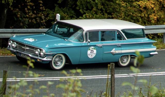 Image 1/35 of Chevrolet Nomad Station Wagon (1960)