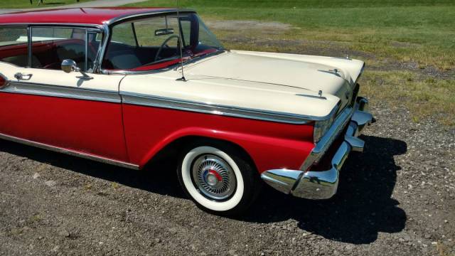 Image 1/11 de Ford Fairlane (1959)
