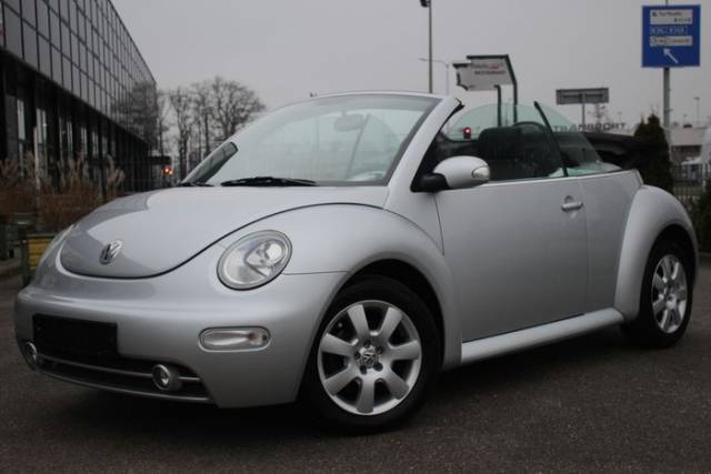 Imagen 1/9 de Volkswagen New Beetle 1.6 (2004)
