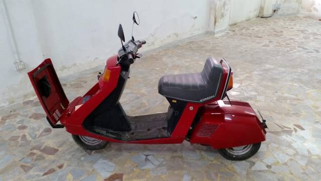 Bild 1/10 von Honda DUMMY (1987)