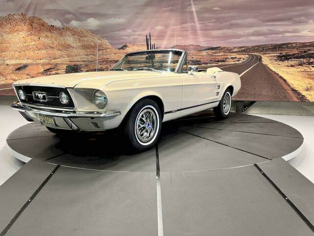 Image 1/50 of Ford Mustang 390 GTA (1967)