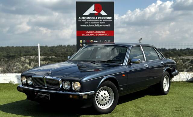 Imagen 1/33 de Jaguar XJ6 3.2 (1990)