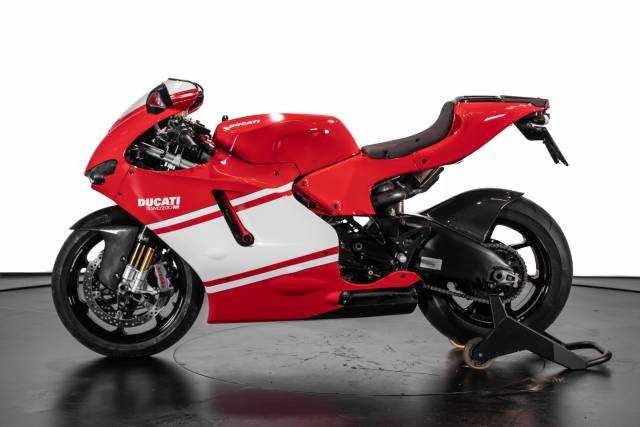 Bild 1/30 von Ducati DUMMY (2008)