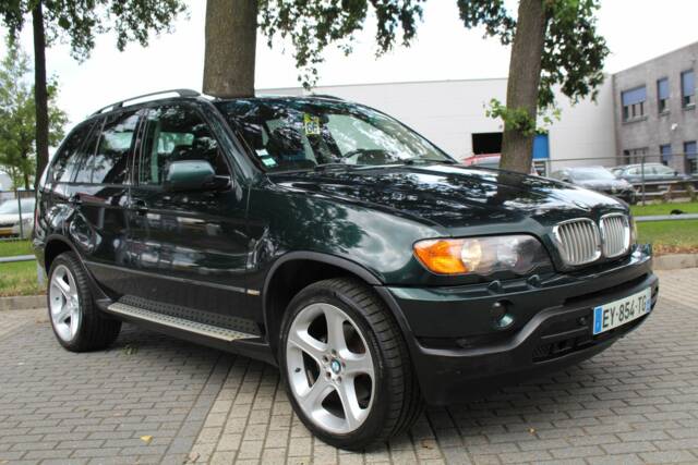 Bild 1/8 von BMW X5 4.4i (2001)