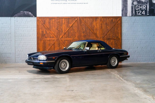 Image 1/30 of Jaguar XJS 5.3 V12 (1988)