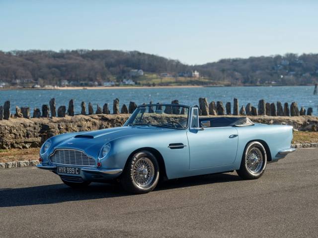Imagen 1/38 de Aston Martin DB 6 Volante (1965)