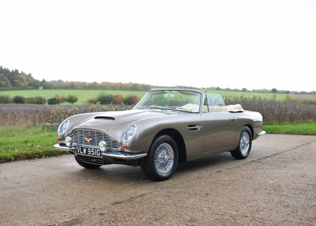 Imagen 1/29 de Aston Martin DB 6 Volante (1968)