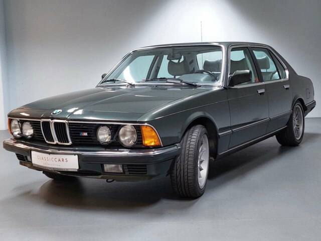 Bild 1/15 von BMW 745i (1986)