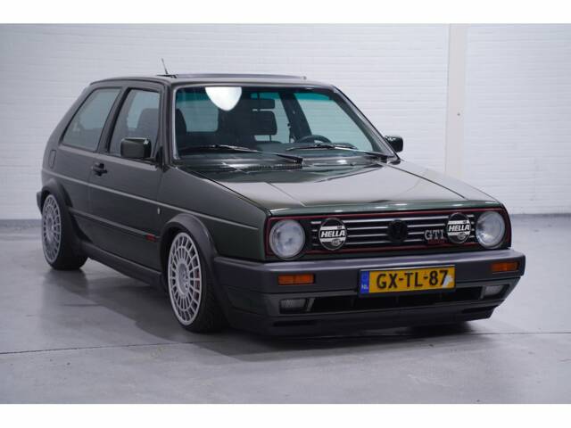 Bild 1/8 von Volkswagen Golf II GTi 16V 1.8 (1989)