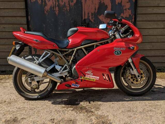 Immagine 1/25 di Ducati DUMMY (2000)