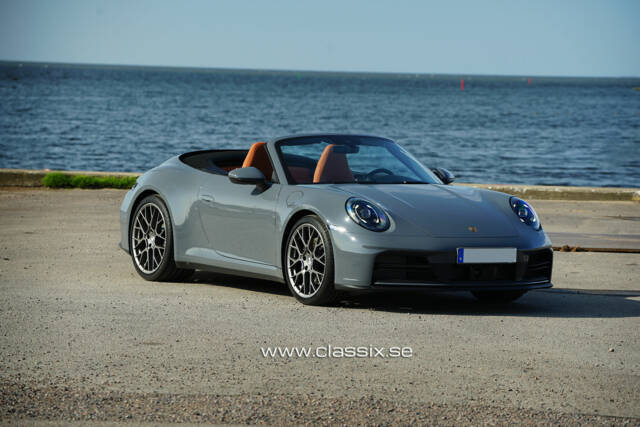 Image 1/23 of Porsche 911 Carrera (2024)
