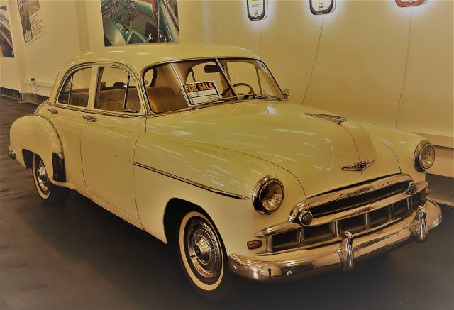 Immagine 1/27 di Chevrolet Deluxe Styleline (1949)