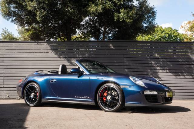 Image 1/54 of Porsche 911 Carrera GTS (2011)