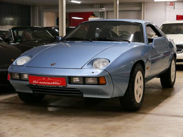 Image 1/11 of Porsche 928 (1978)