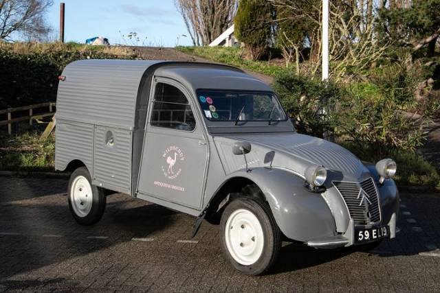 Immagine 1/8 di Citroën AZU (1961)