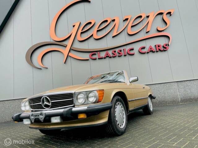 Imagen 1/17 de Mercedes-Benz 560 SL (1988)
