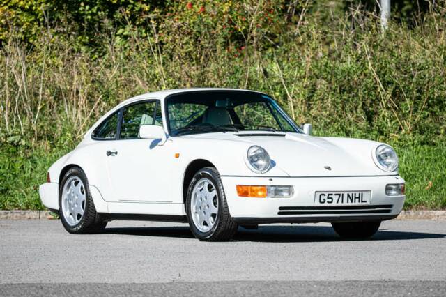 Image 1/38 of Porsche 911 Carrera 4 (1990)