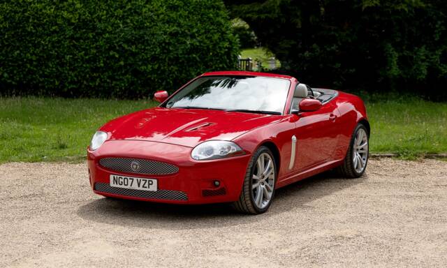 Image 1/50 of Jaguar XKR (2007)